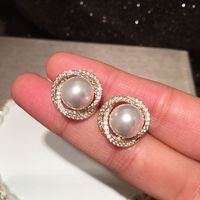 Pearl Simple Retro Earrings main image 4