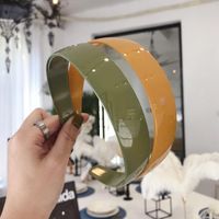 Korean Simple Hair Accessories Plastic Light Plate With Teeth Non-slip Color Headband Headband main image 5