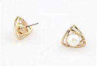 Retro Rose Gold Geometric Openwork Double Triangle Pearl Stud Earrings main image 3
