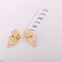 Nouveau Populaire Personnalisé Boucles D'oreilles Socialite Exagérée Capricieux Boucles D'oreilles Européen Et Américain Fruits Raisin Boucles D'oreilles Alliage Ornement main image 1