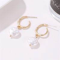 Letter U Stud Earrings Gold Metal Studs Women Baroque Round Pearl Earrings main image 4