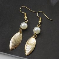 Fashion Golden Tree Leaf Earrings Handmade Large Leaf Pearl Pendant Earrings main image 4