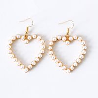 Retro Herz Eingelegte Perlen Metall Keine Intarsien Ohrringe sku image 1