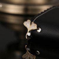 Fashion Ginkgo Leaf Anti-light Buckle Brooch Cute Accessories Corsage sku image 2