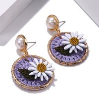 New Daisy Flower Round Earrings Female Fashion Cotton Braided Sweet Pearl Earrings sku image 1