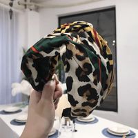 Women&#39;s Hair Accessories Leopard Fabric Hook Cross Knotted Wide-brimmed Hair Hoop main image 1