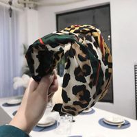 Women&#39;s Hair Accessories Leopard Fabric Hook Cross Knotted Wide-brimmed Hair Hoop main image 3