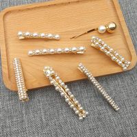 Korean Simple Shiny Clip Rhinestone Temperament Edge Clip Word Pearl Hair Clip main image 5