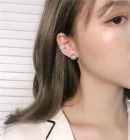 Korean Fashion Exquisite Pierced Ear Bone Clip Pearl Earrings Pentagram Star Moon Leaf Ear Clip main image 3