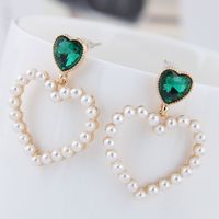 Boutique Korean Fashion Metal Sweet Peach Heart Pearl Stud Earrings sku image 1
