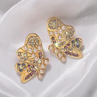 Exquisite Butterfly Studded Pearl Big Stud Earrings New Trendy Fashion Earrings main image 3