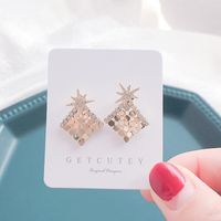 Stylish M-shaped Star Removable Two-piece Personalized Fan-shaped Earrings main image 3