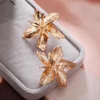 Simple Metallic Flower Three-dimensional Metal Petal Petal Earrings For Women Wholesales Yiwu De Moda Suppliers China main image 5