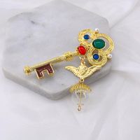 Fashion Retro Geometric Angel Key Pin Chain Brooch For Women Banquet Dress Accessories main image 4