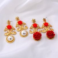 Vintage Pendant Baroque Long Court Pearl Flower Earrings Wholesale main image 1