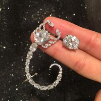 Nihaojewelry أزياء جديد غير المتماثلة فلاش الماس العقرب أقراط بالجملة main image 4