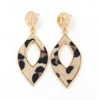 New Earrings Wholesale Fashion Horsehair Leopard Leather Leaf Earrings sku image 1