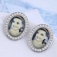 Stylish And Simple Wild Beauty Image Temperament Earrings main image 2
