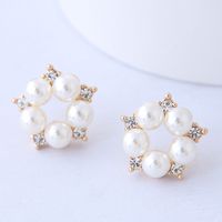 Korean Fashion Simple Flower Pearl Earrings Wholesale main image 1