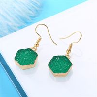 Europe Et En Amérique Croix Frontière Nouveaux Accessoires Personnalisé Naturel Pierre Imité Boucles D'oreilles Hexagonale Boucles D'oreilles Rétro Crochet D'oreille Commerce Extérieur Résine Boucles D'oreilles sku image 2