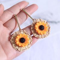 Korean Long Geometric Sunflower Rattan Flower Earrings Female Retro Vintage Earrings Wholesale main image 3