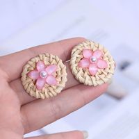 Korean Cute Geometric Resin Flower Rattan Earrings Female Round Pearl Acrylic Earrings Wholesale main image 3