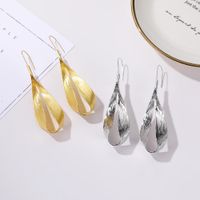 New Fashion Exaggerated Metal Twisted Earrings Wholesale main image 3