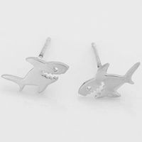 New Fashion Small Shark Alloy Color Retaining Electroplated Animal Earrings Shark Earrings Wholesale main image 3