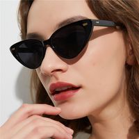 New Fashion Retro Studded Sunglasses Wholesale main image 3