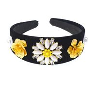 New Wide-edge Flower Headband Wide Chrysanthemum Crystal Headband main image 1
