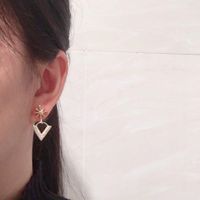 Acht Mango Star Ohrringe Reis Charakter Einfache Buchstaben Ohrringe Einfache Weibliche Kleine S925 Silber Nadel Leichte Luxus Süße V-förmige Ohrringe main image 5