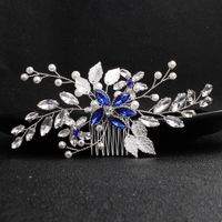 Croix-frontière Nouvelle Arrivée De Mariée Ornement Européen Et Américain Simple Cheveux Peigne À La Main Perle Bleu Diamant Cheveux Peigne Banquet Robe Coiffe Accessoires sku image 3