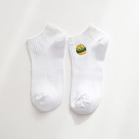 Femmes Bateau Chaussettes Double Aiguille De Coton Chaussettes Brodé De Femmes Chaussettes De Bande Dessinée Brodé Coton Chaussettes Polyvalent Classique Blanc Femmes De Chaussettes Courtes Chaussettes sku image 5