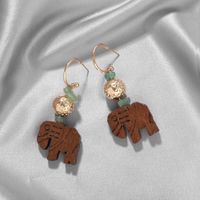 New Fashion Creative Wood Carving Artificial Gems Stitching Cute Elephant Long Earrings For Women Wholesale main image 4