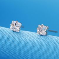 New Fashion Crown Diamond Copper Plated White Gold Four-claw Crystal Stud Earrings For Women Wholesale main image 4