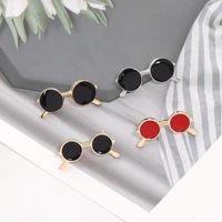 New Korean Fashion Creative Glasses Sunglasses Frame Pin Brooch Wholesale main image 4
