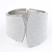 New Fashion Punk Metal Trend Fan-shaped Bracelet Yiwu Wholesale main image 3