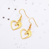 Européen Et Américain Simple Creux Coeur Animal Cheval Tête Boucles D'oreilles Gouttes Pour Les Oreilles Femelle Anti-allergie Oreille Crochet Personnalité Amour Cheval Oreille Goujons main image 5