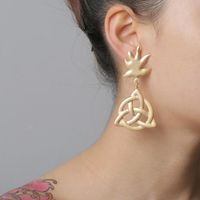 New Fashion Metal Pineapple Shape Earrings Retro Simple Gold Alloy Earrings Wholesale main image 1
