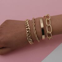 New Fashion Smooth C Shape Mix And Match Twist Chain Bracelet Simple Thread Exaggerated O-chain Set Bracelet main image 3
