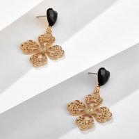 New Fashion Simple Zircon Love Flower Earrings For Women Wholesale main image 5