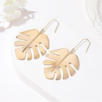 New Fashion Exaggerated Wild Leaves Long Section Simple Metal Banana Leaf Earrings Wholesale main image 4
