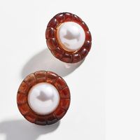 New Fashion Big Name Geometric Irregular Shape Small Swirl Opening Pearl Earrings Wholesale main image 5