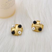 New Retro Distressed Metal Buttons Square Diamond Earrings Earrings Irregular Irregular Button Earrings Wholesale main image 4