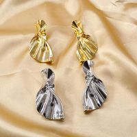 New Fashion Mermaid Tail Pleated Shaped Earrings Metal Exaggerated Wrinkled Texture Earrings Wholesale main image 5