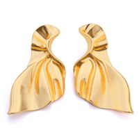 New Fashion Mermaid Tail Pleated Shaped Earrings Metal Exaggerated Wrinkled Texture Earrings Wholesale main image 6