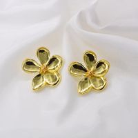 New Fashion Five-leaf Petal Earrings Wholesale main image 4