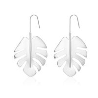 New Fashion Exaggerated Wild Leaves Long Section Simple Metal Banana Leaf Earrings Wholesale sku image 2
