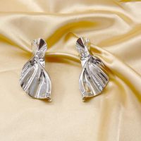 New Fashion Mermaid Tail Pleated Shaped Earrings Metal Exaggerated Wrinkled Texture Earrings Wholesale sku image 2