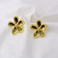 New Fashion Five-leaf Petal Earrings Wholesale sku image 1